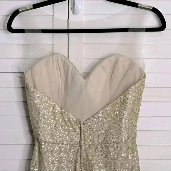 MoriLee Gold Sequin Gown
Sweetheart Neckline Illusion Size 6 - Picture 3 of 16